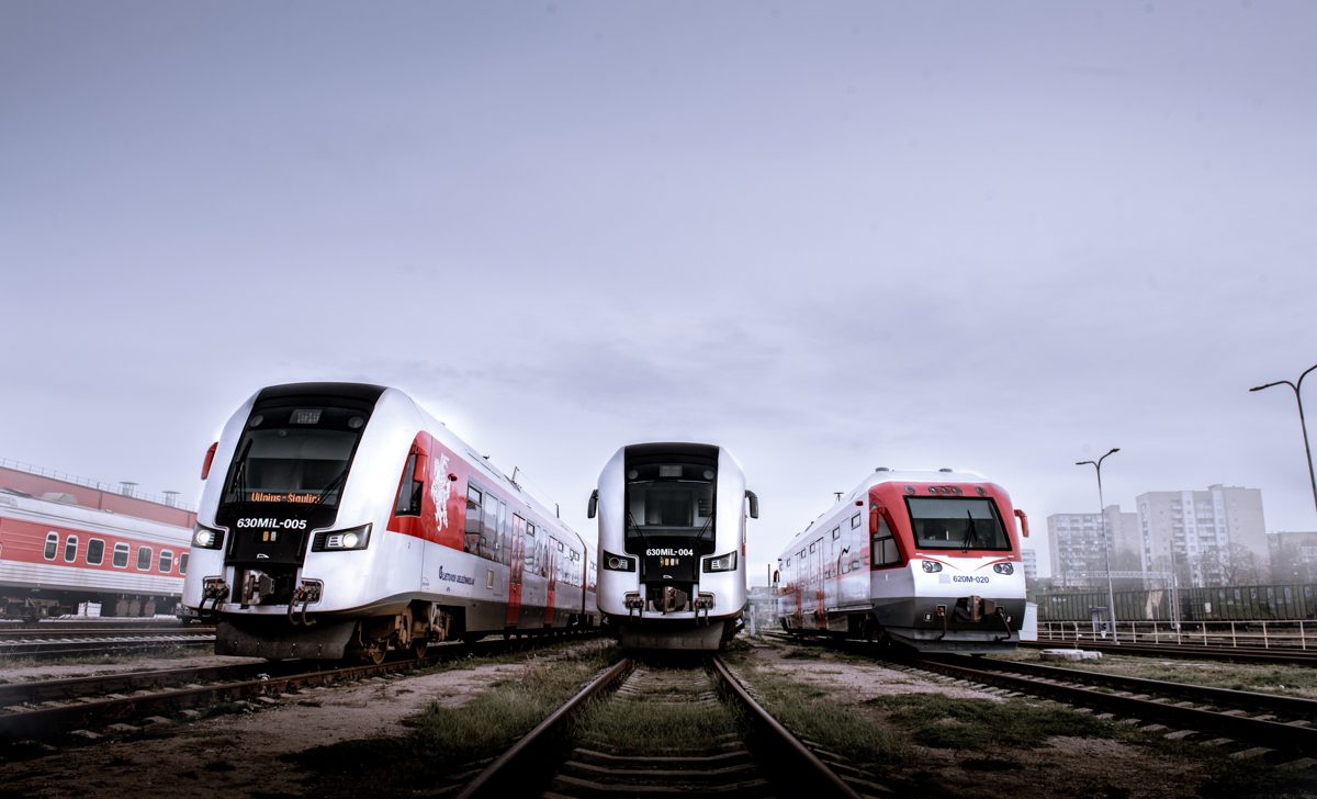 Keliones traukiniais rinkosi rekordinis skaičius keleivių