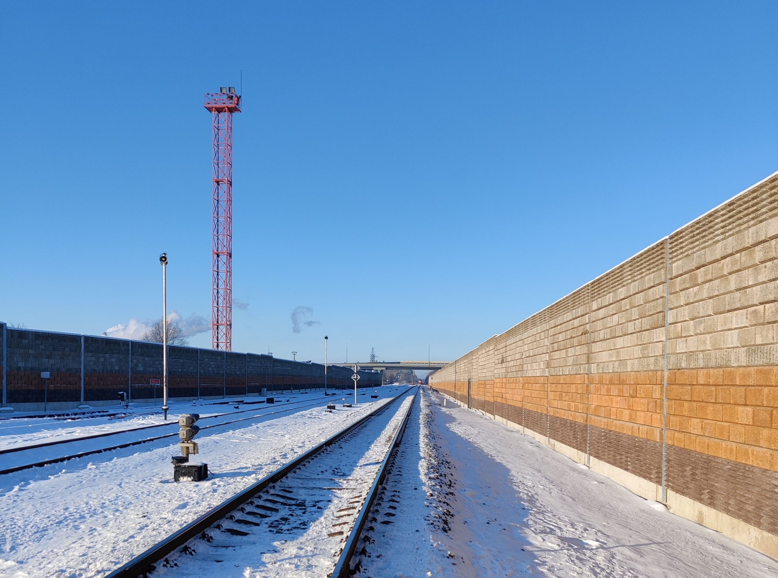 „LTG Infra“ už 2,54 mln. eurų Mažeikiuose įrengė triukšmą slopinančią sienelę