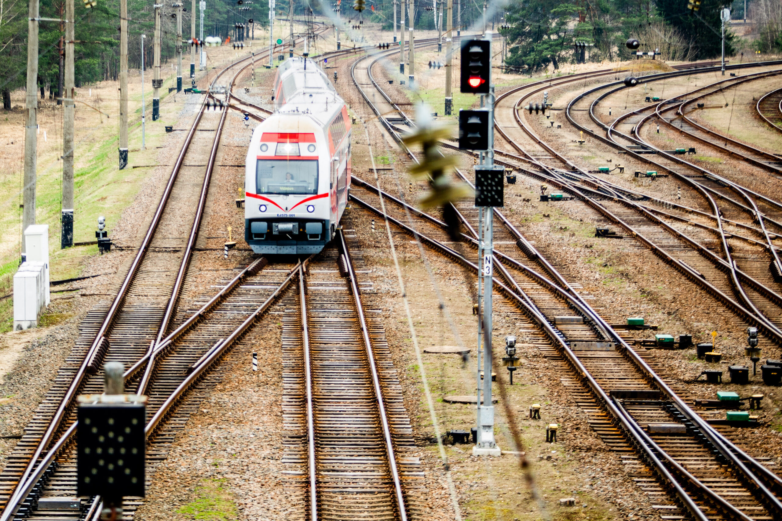 „Lietuvos geležinkeliams“ žaliąją energiją tieks „Ignitis“