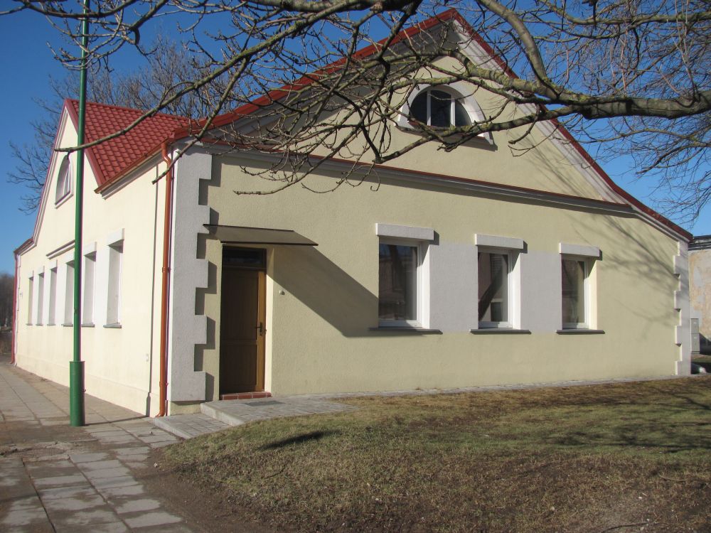 Nuomojamos 103,77 kv. m. administracinės patalpos, esančios Priestočio g. 5, Klaipėda (unik. 2195-6008-5020), viešo konkurso būdu