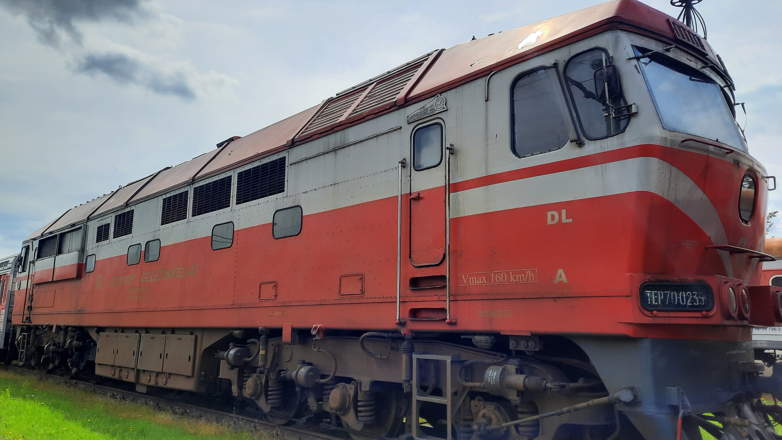 UAB „LTG Link”  skelbia naudotų riedmenų pardavimo aukcionus