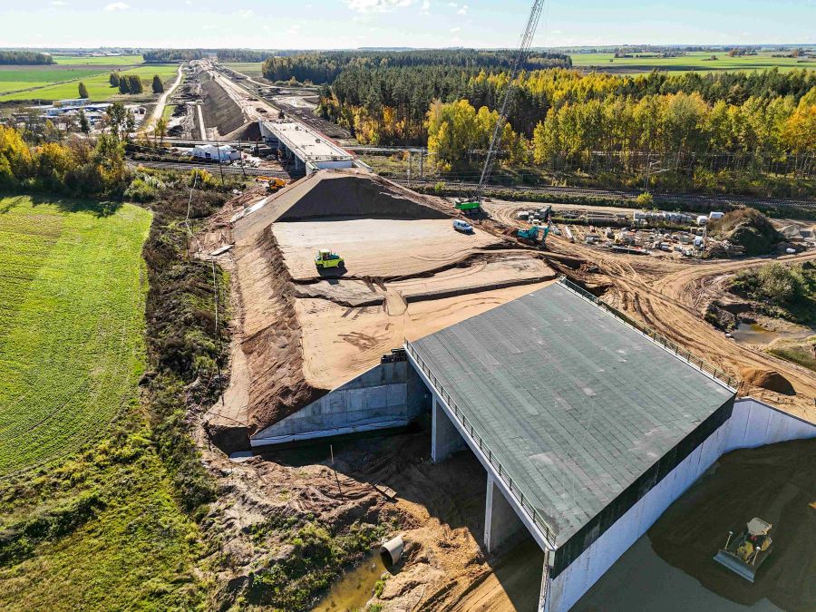 Rail Baltica construction in Lithuania continues a 12.1 km section, with work on a 114 km section scheduled for next year