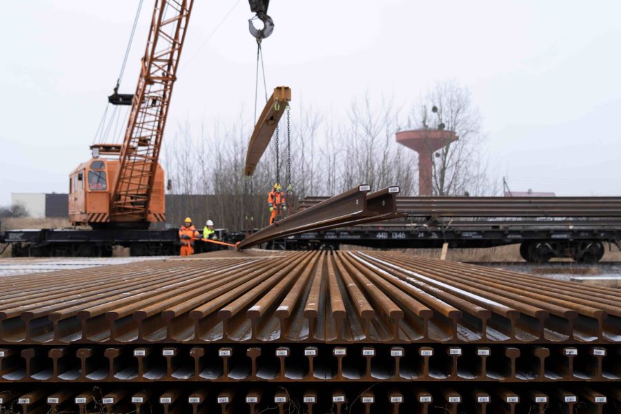 „Rail Baltica“ Lietuvoje paskelbė viešąjį pirkimą greitojo geležinkelio bėgių įrengimo darbams