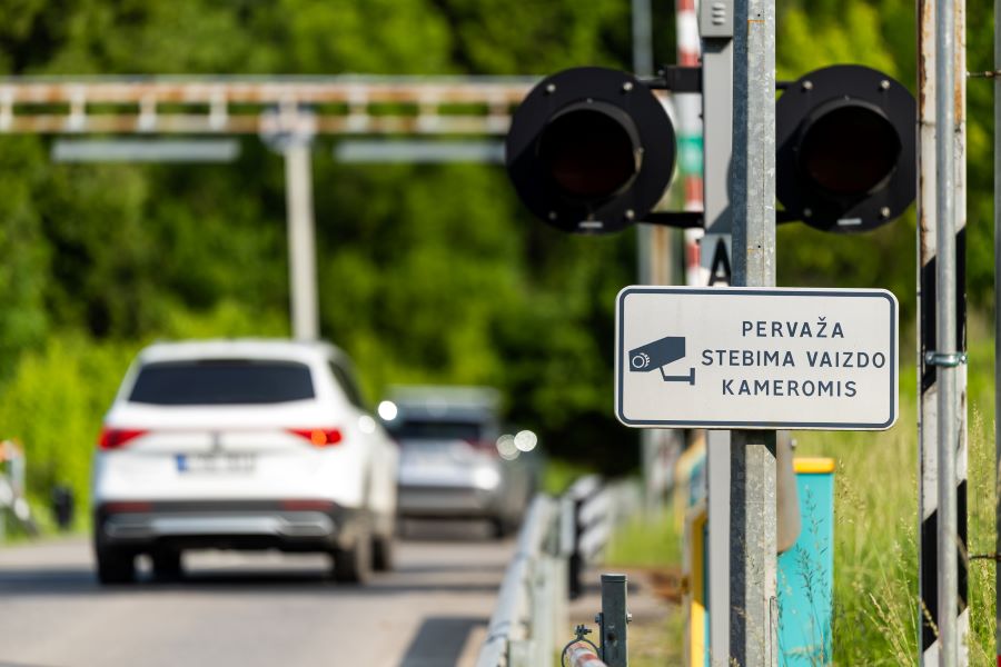14-a svarbių geležinkelio pervažų eismo dalyviams taps dar saugesnės bei patogesnės