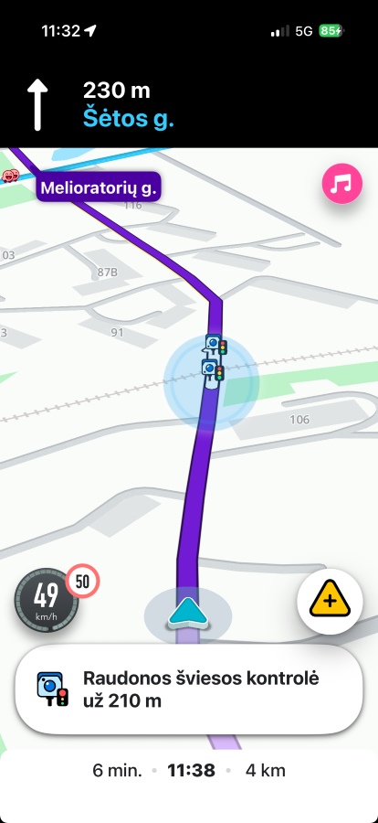 Geležinkelio pervažos Lietuvoje integruojamos į „Waze“ navigacijos programėlę