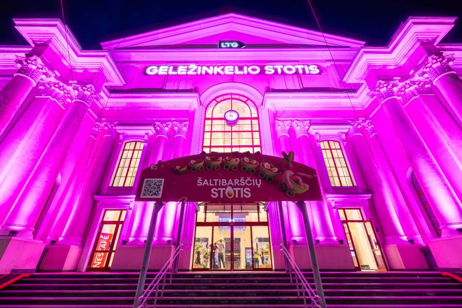 Pink Lunch Break You Won’t Forget: 400 Portions of Cold Beet Soup at the Station