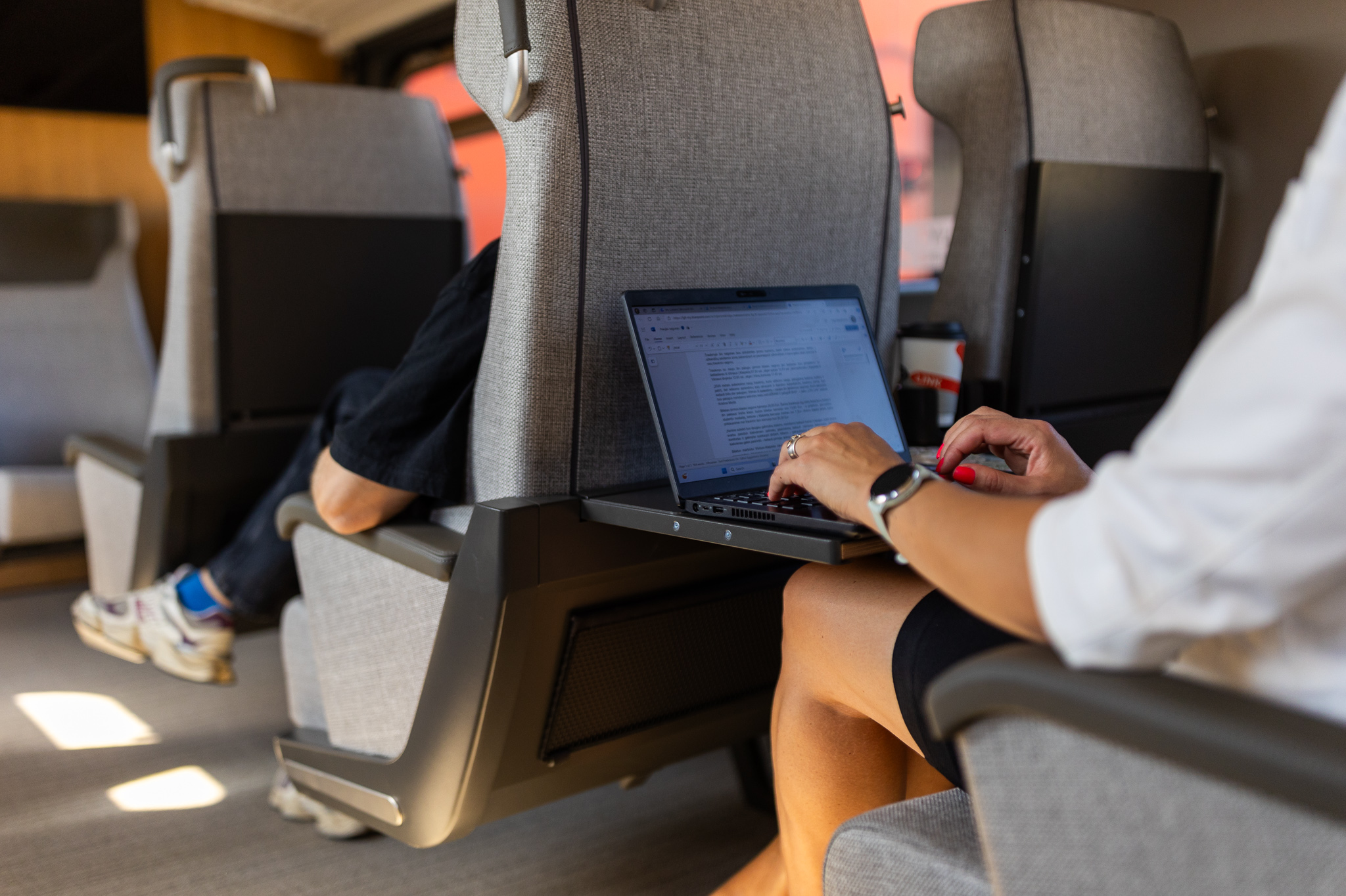 Employers Add Train Travel Options to Job Advertisements